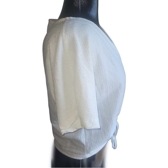 Zara White Textured Short Sleeve V-Neck Top S - Picture 3 of 6